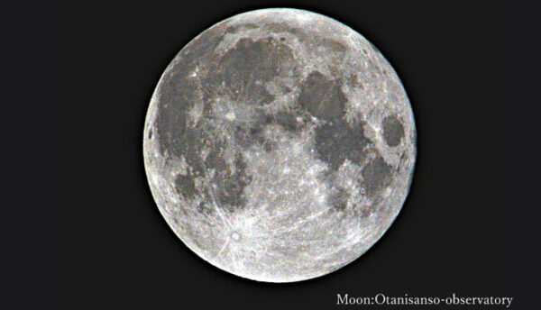 【10月の天体ドーム】地球の影によって月の一部が隠される｢部分月食｣や、日本古来から言い伝えのある十三夜。秋のお月見をお愉しみくださいませ。