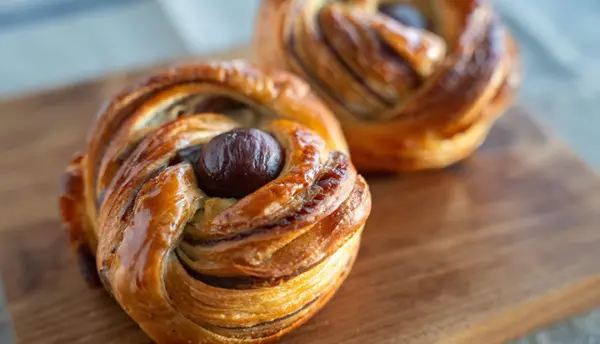 【季節商品】旬の和栗を味わう秋の期間限定「和栗デニッシュ」のご案内