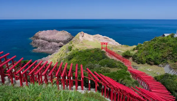 【山口観光】角島･元乃隅神社を巡るバスツアー2025「ふくの旅、山口号」のご案内（2025年4月26日～2026年3月29日）